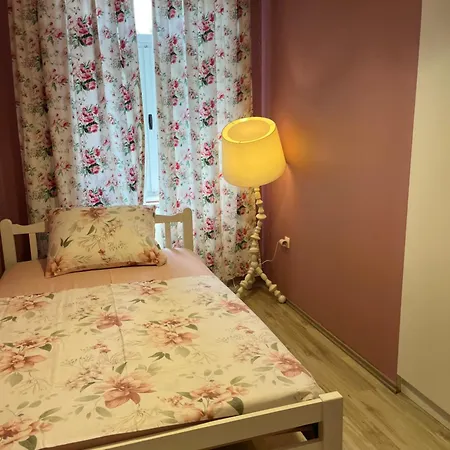 Creska Iv Apartment *