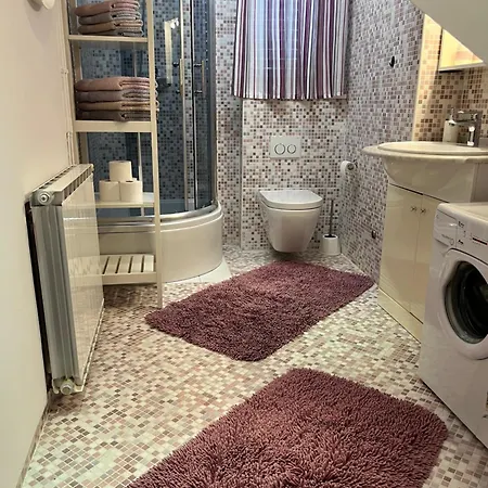Creska Iv Apartment *