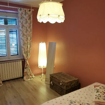 Apartament Creska Iv *